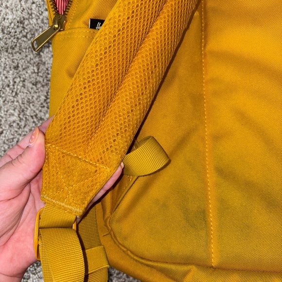 Herschel Supply Company Yellow Settlement 23.0L Backpack - Picture 8 of 8